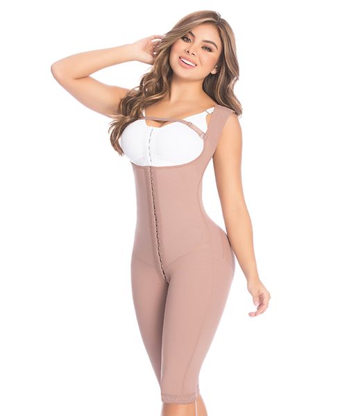 Post-Surgical Shaping Girdle with High Compression Adjustable Clasps and Lumbar Support